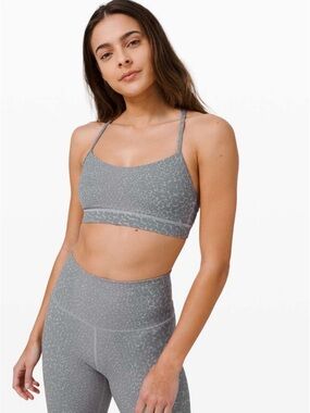Lululemon Women's 4 Flow Y Nulu Longline Bra Light Support B/C Cup Black